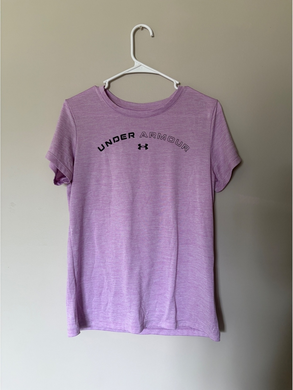 Under Armour Women’s Shirt Size Medium